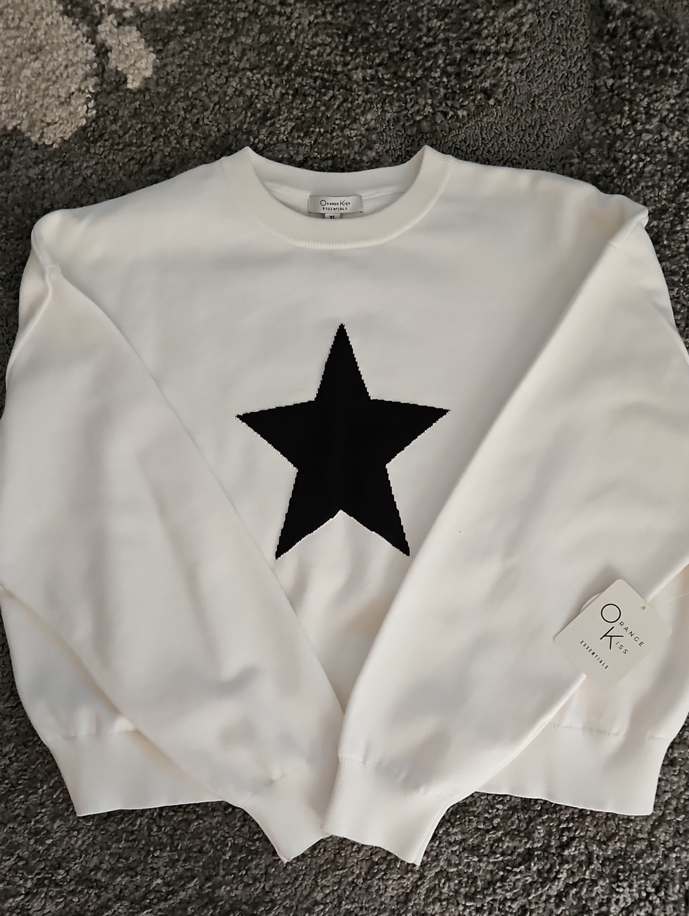 NWT ORANGE KISS ESSENTIALS BLACK STAR CROPPED SWEATER Sz XL
